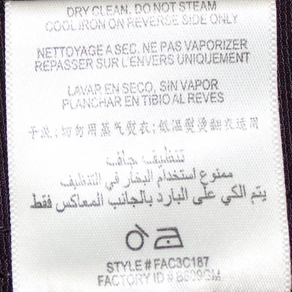 Pencil Skirt that hugs your curves - Picture 3 of 10